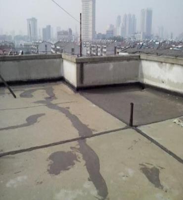 安国市漏水维修 楼顶漏水是什么原因，楼顶漏水维修方法是什么?